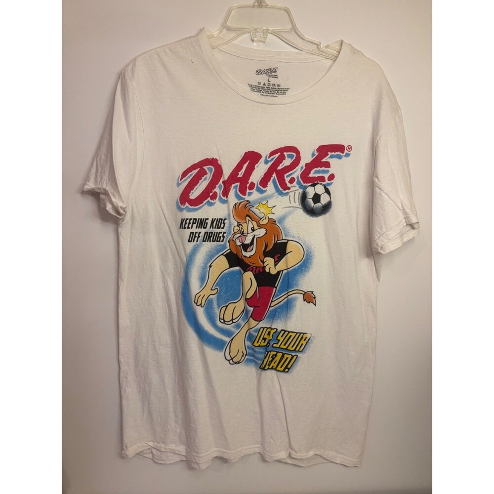 Vintage DARE soccer T-shirt “Use your head”  white size large